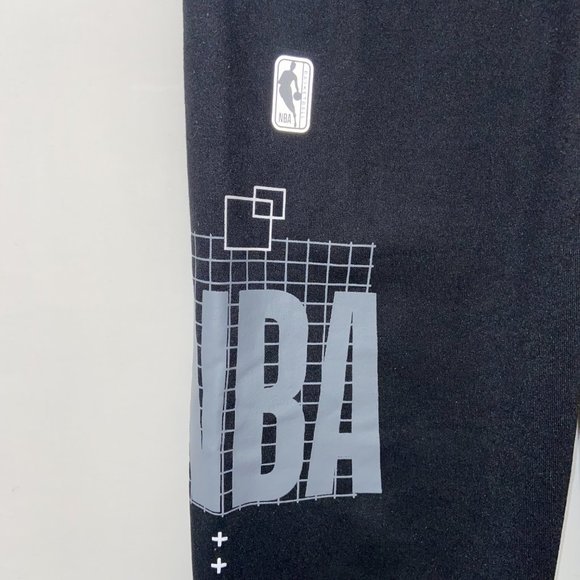 NBA Men's Black Sweatpants - Size M - Picture 5 of 12